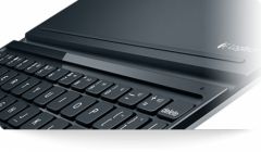 logitech-ultrathin-keyboard-cover-for-ipad-5th-generation.jpg