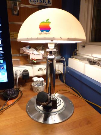 lampe-support-ipad-imac-1.jpg